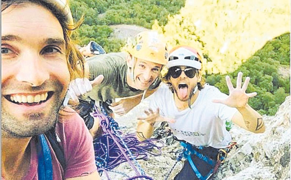 Jared Leto (d.), junto a Chris Sharma.