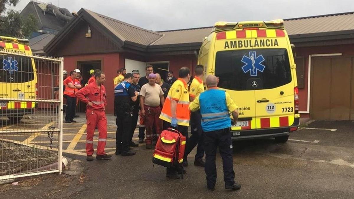 Incendio con riesgo químico en un polígono industrial de Castellbisbal