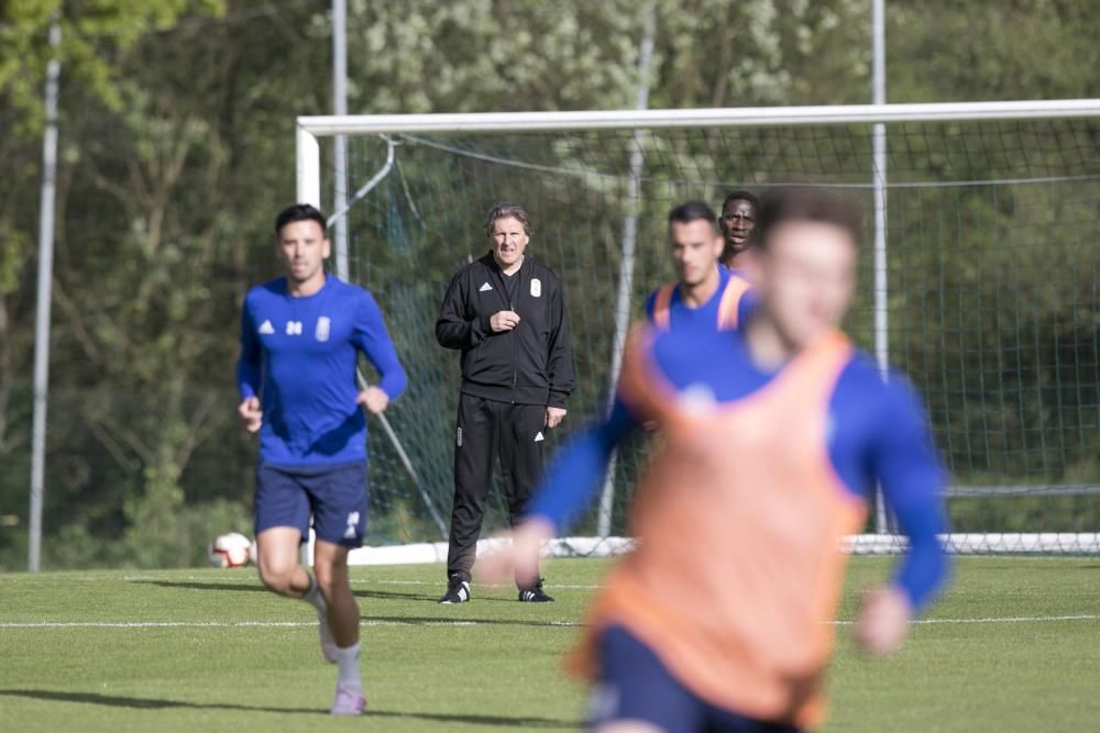 Primer día de Egea en el Oviedo tras su vuelta.