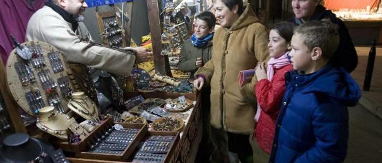 Canet inaugura su Mercado Medieval