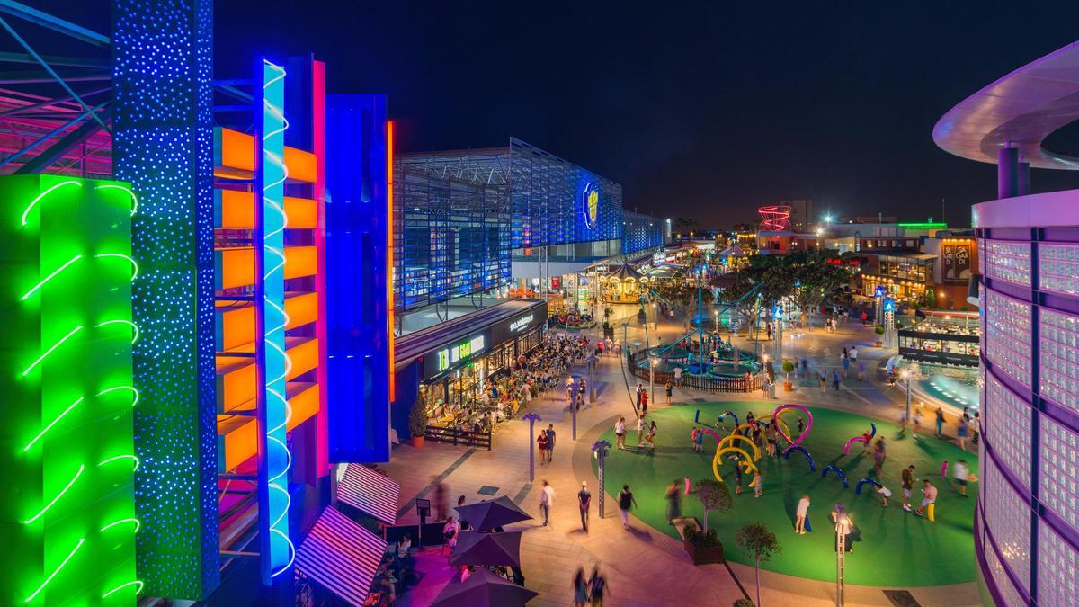Vista general de Heron City, que cuenta con cine, zonas de juego para los niños, restaurantes y tiendas.