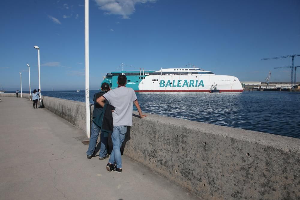 Máxima expectación para la botadura en Gijón del catamarán que construye Armon para Balearia