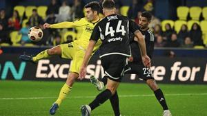 El Villarreal, con su pase para octavos ya conseguido, se juega el liderato del Grupo F