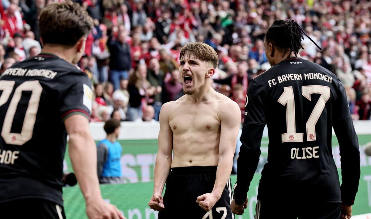 Lennart Karl celebra el gol del triunfo del Bayern Múnich sobre el Friburgo.