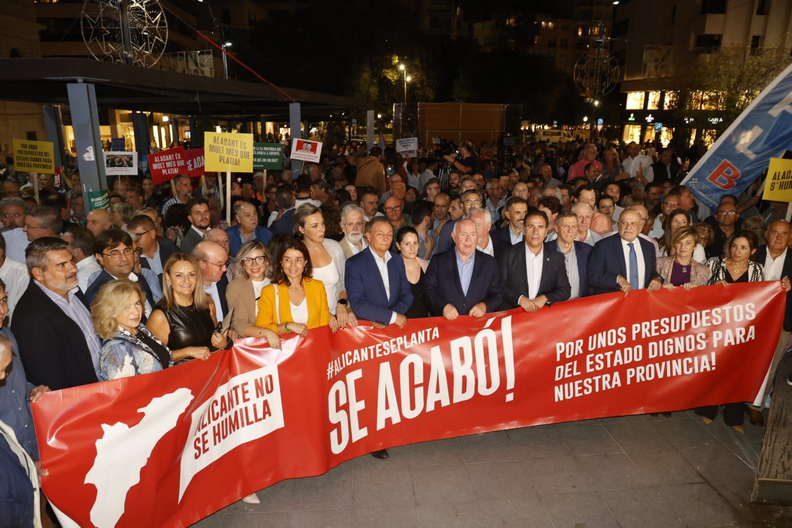 Manifestación en Alicante en protesta por los Presupuestos Generales del Estado