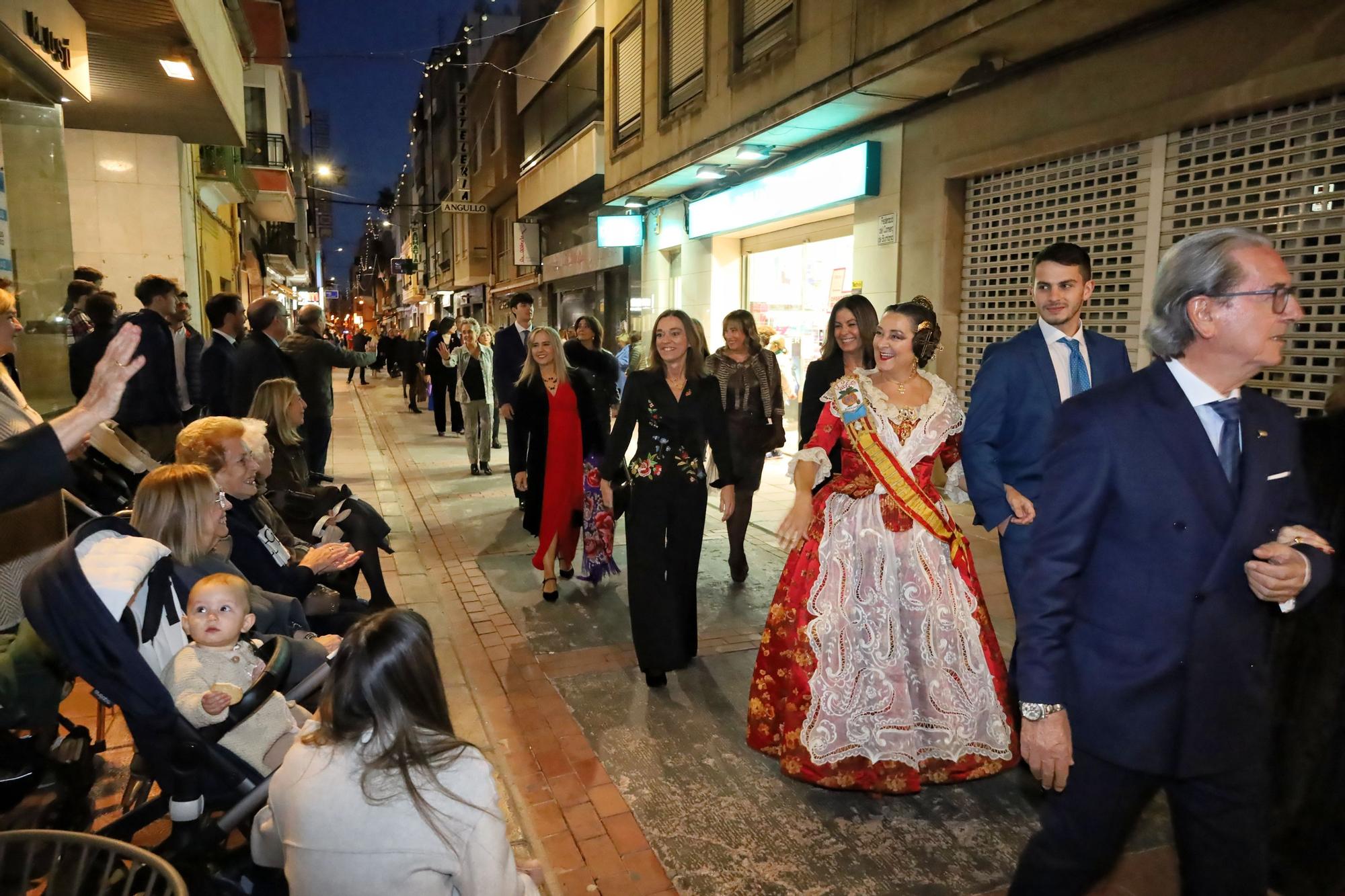 La falla Societat Club 53 celebra sus bodas de oro por todo lo alto