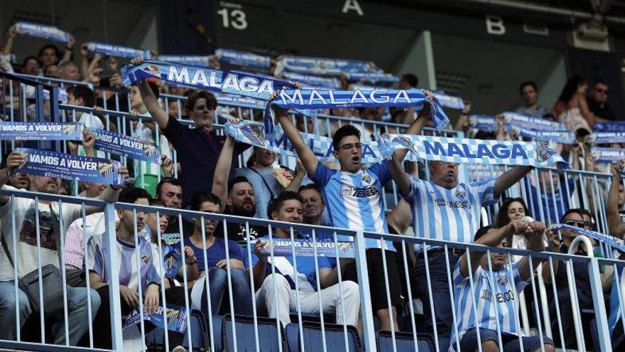 La afición malaguista vivió una sensacional remontada y disfrutó con su equipo, que volvió a regalarle tres goles.