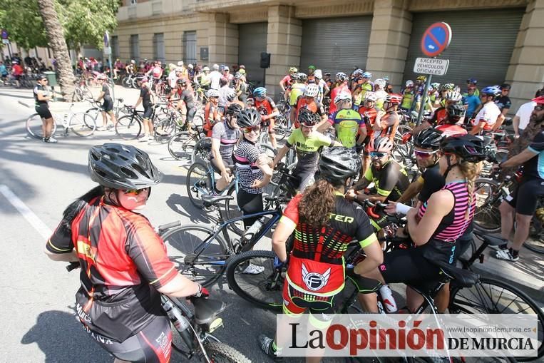 Concentración por la seguridad de los ciclistas