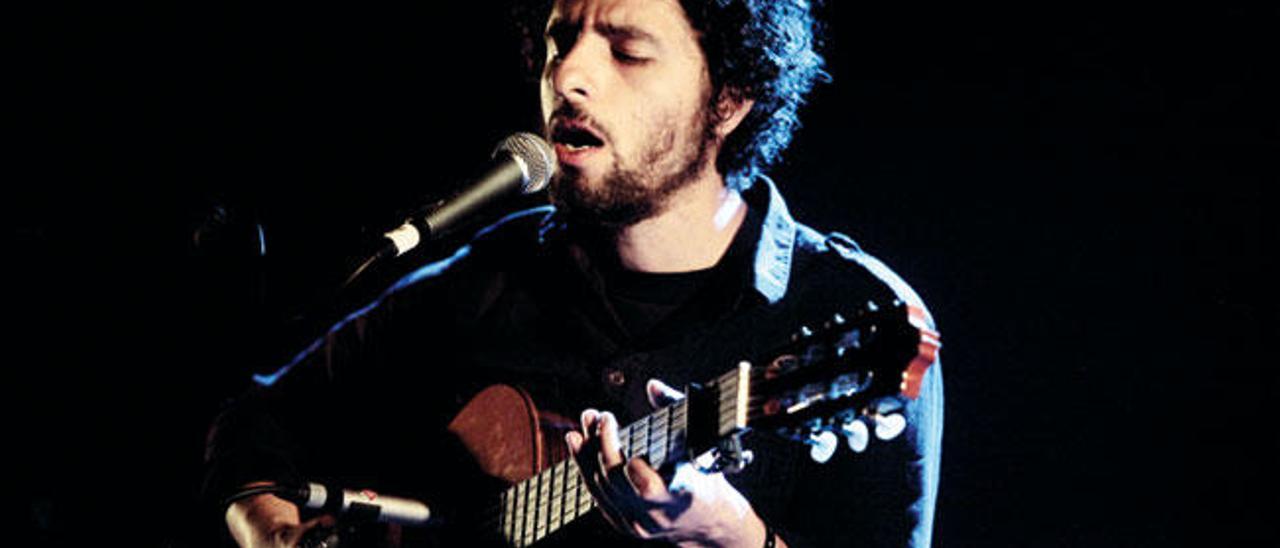 El músico &quot;indie&quot; sueco José González.