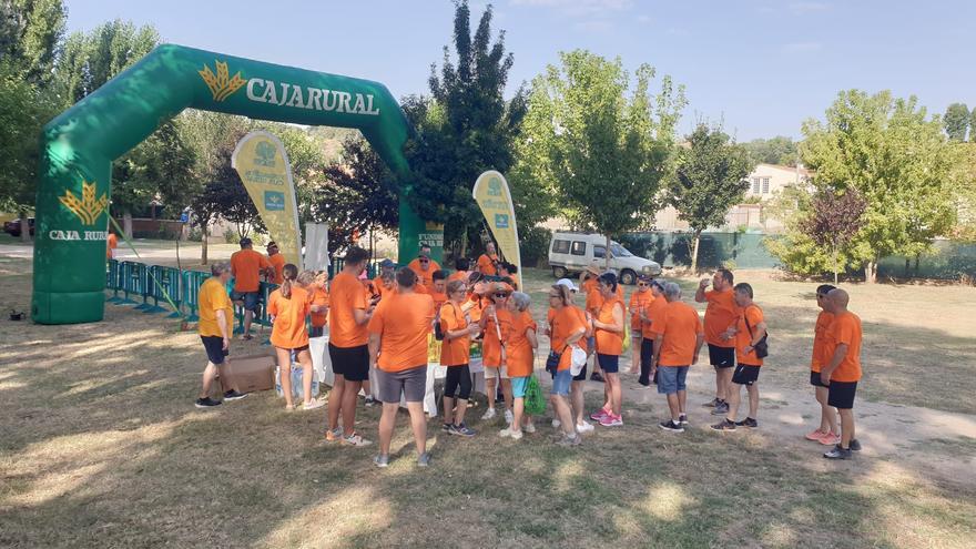 GALERÍA | Venialbo aporta su granito de arena contra el cáncer