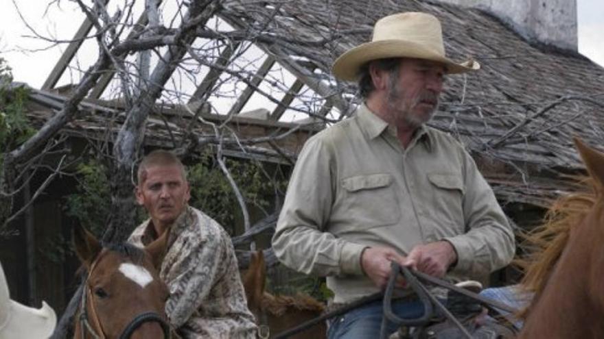 Tommy Lee Jones vuelve a la gran pantalla con 'Deuda de honor'