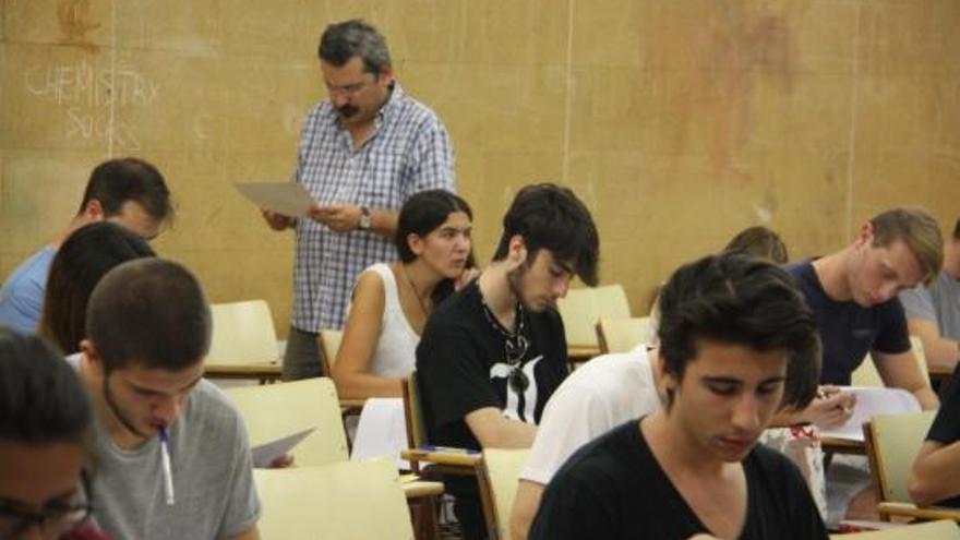 Primer examen de les proves PAU de setembre