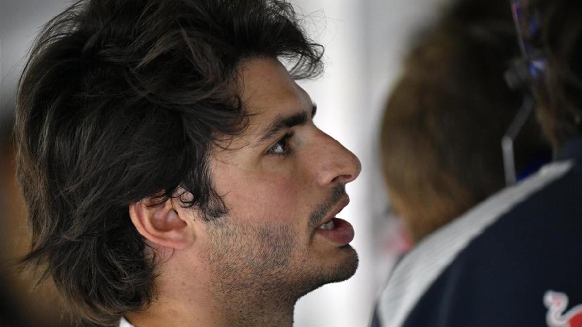 Carlos Sainz debuta en Renault