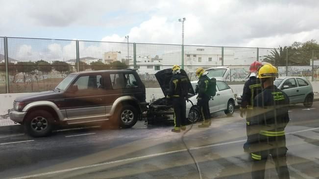 Incendio en un automóvil en Arrecife