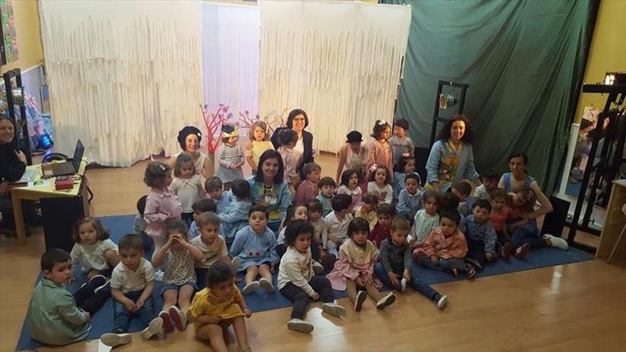 Teatro en la escuela infantil Los Pequeñines