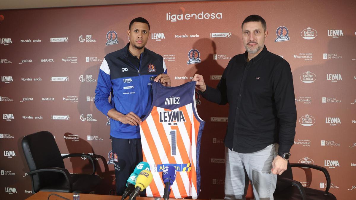 El Leyma presenta a su último fichaje, Ángel Núñez