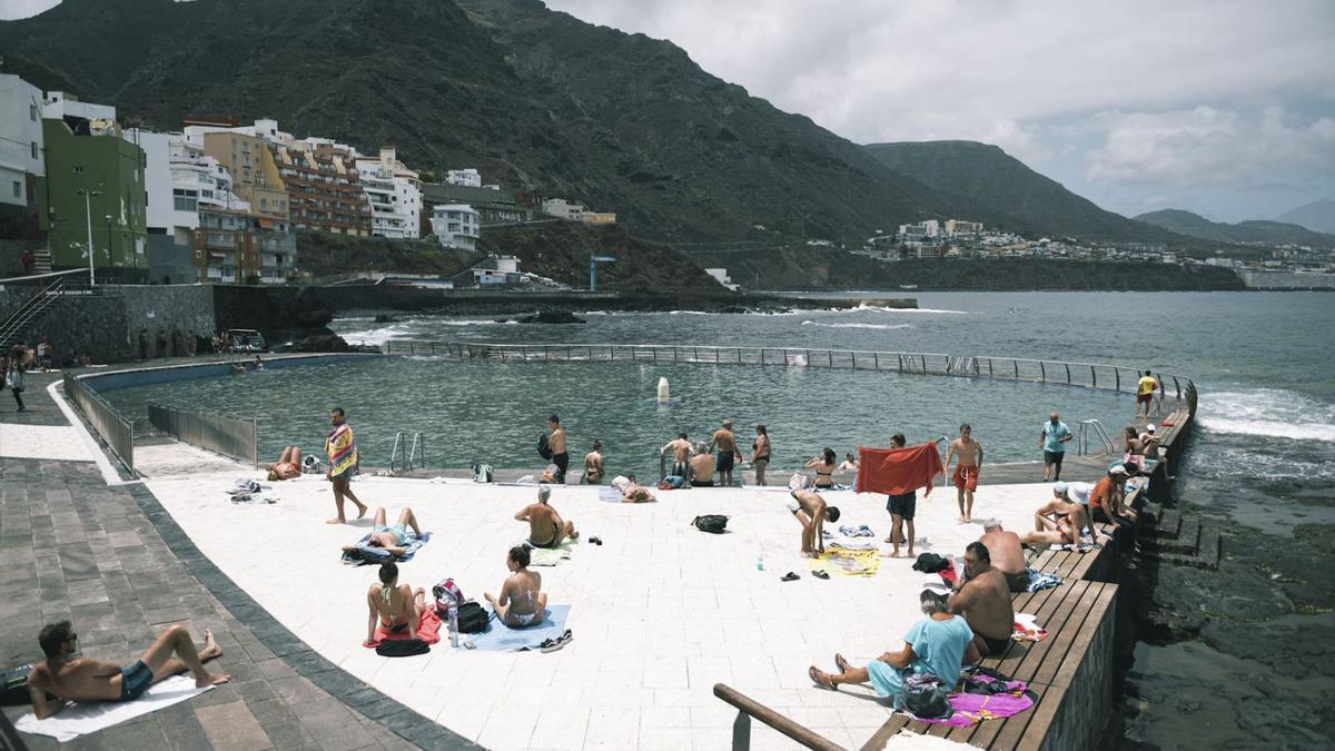 Piscina del Arenisco, en Punta del Hidalgo. | | E.D.