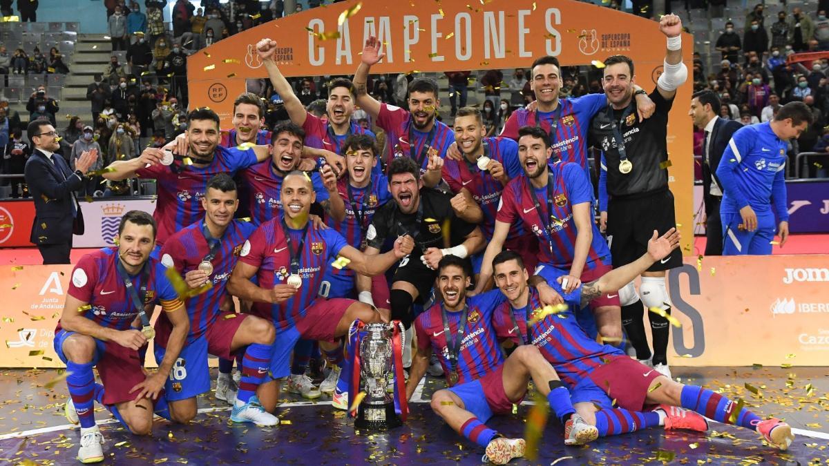 El Barça, tras conquistar la Supercopa de España