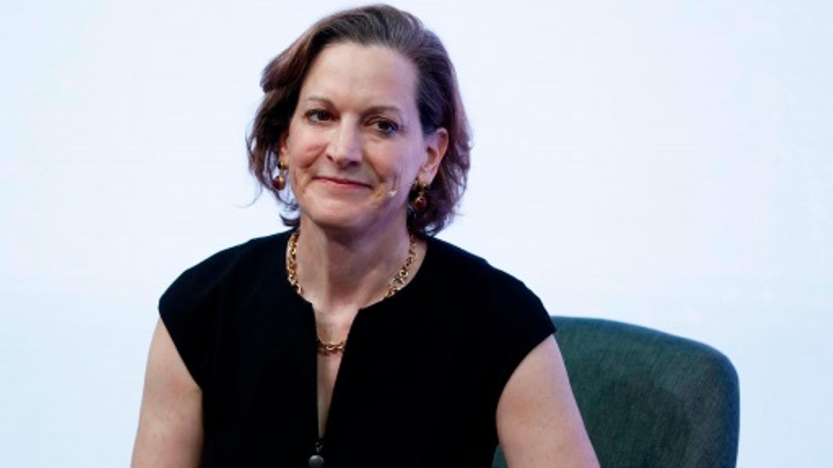La escritora y analista política Anne Applebaum.