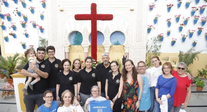 Las cruces de mayo de La Soledad, AVV Cañero Nueva y Acpacys ganan los primeros premios