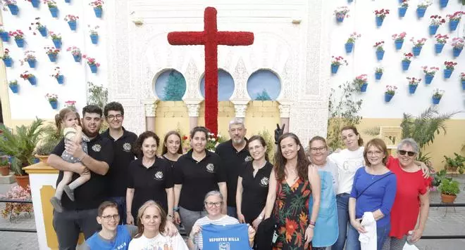 Las cruces de mayo de La Soledad, AVV Cañero Nueva y Acpacys ganan los primeros premios