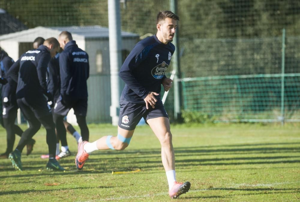 Garitano solo contará con Andone como referencia en ataque para el partido ante el Málaga, pero ha preferido no incluir en la convocatoria a ningún jugador ofensivo procedente del filial.