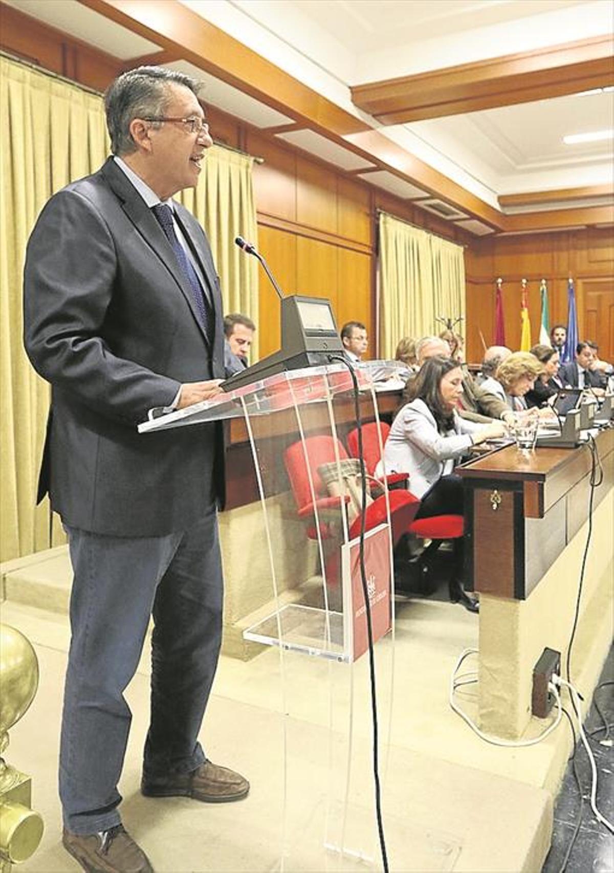Caballerizas Reales, solución y conflicto
