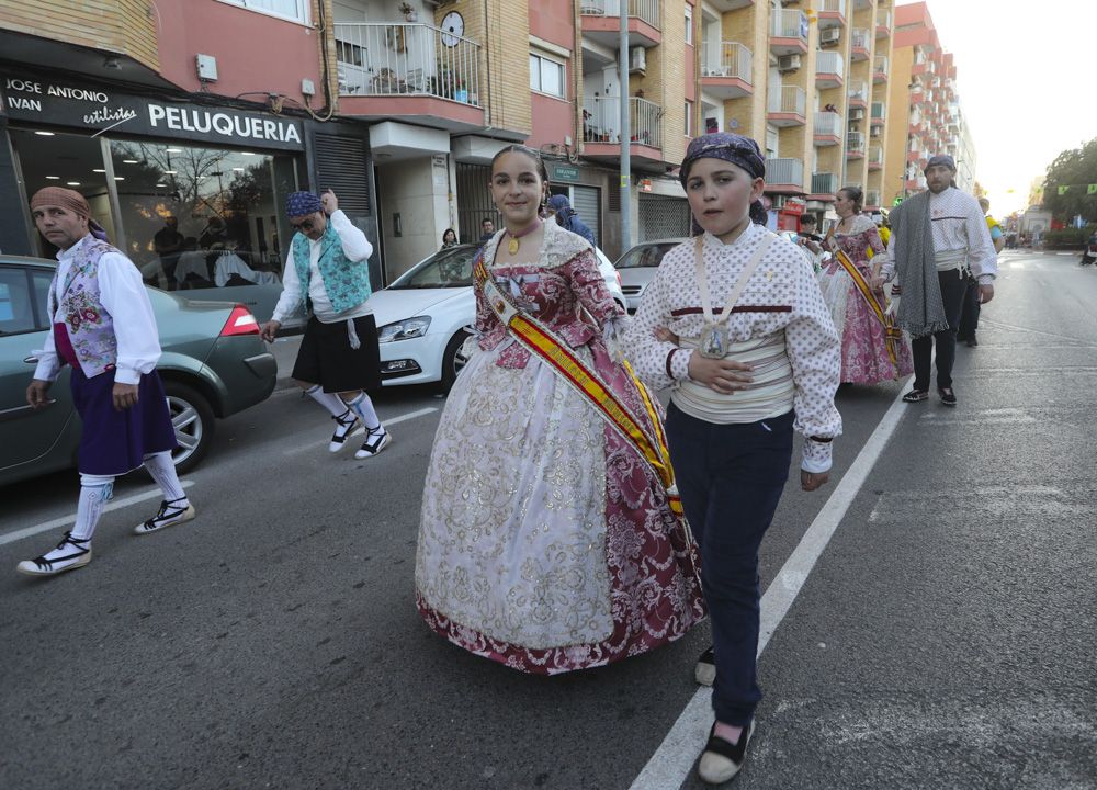 Visita de cortesía a las fallas del Port de Sagunt