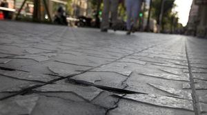 Diagonal de rajoles trencades