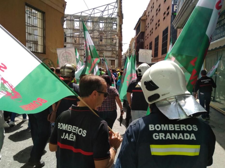 Manifestación de los bomberos de Málaga