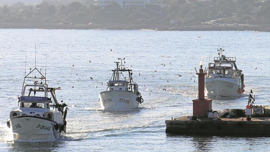 Empezarán a dragar el puerto de Peñíscola en noviembre