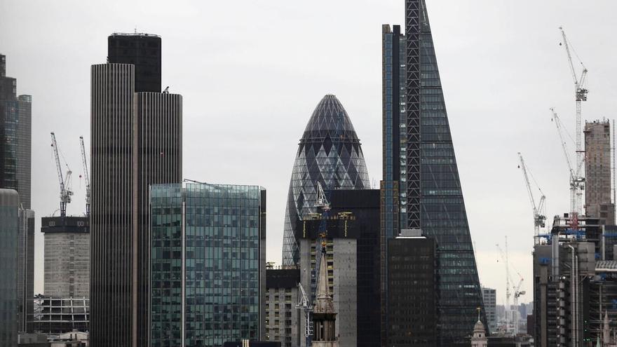 Diversos ferits després d&#039;impactar un cotxe contra una escola de Londres