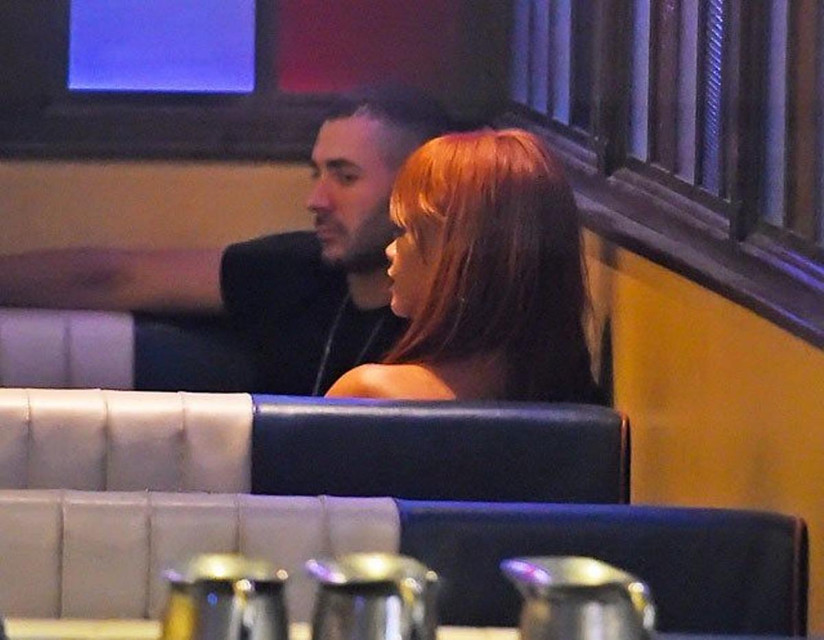 Benzemá y Rihanna, sentados en la misma mesa para desayunar en Nueva York