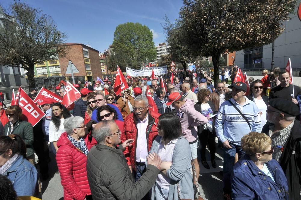 1 de mayo: Miles de personas se manifiestan en Asturias para reivindicar mejoras laborales