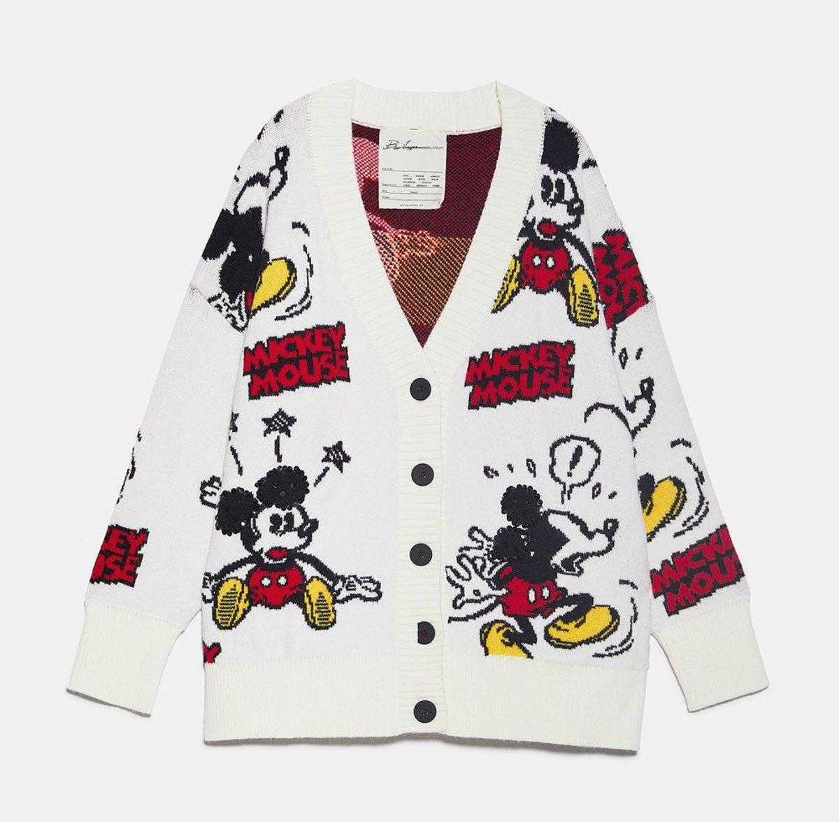 Cárdigan de Mickey Mouse de Zara. Precio (39,95 euros)