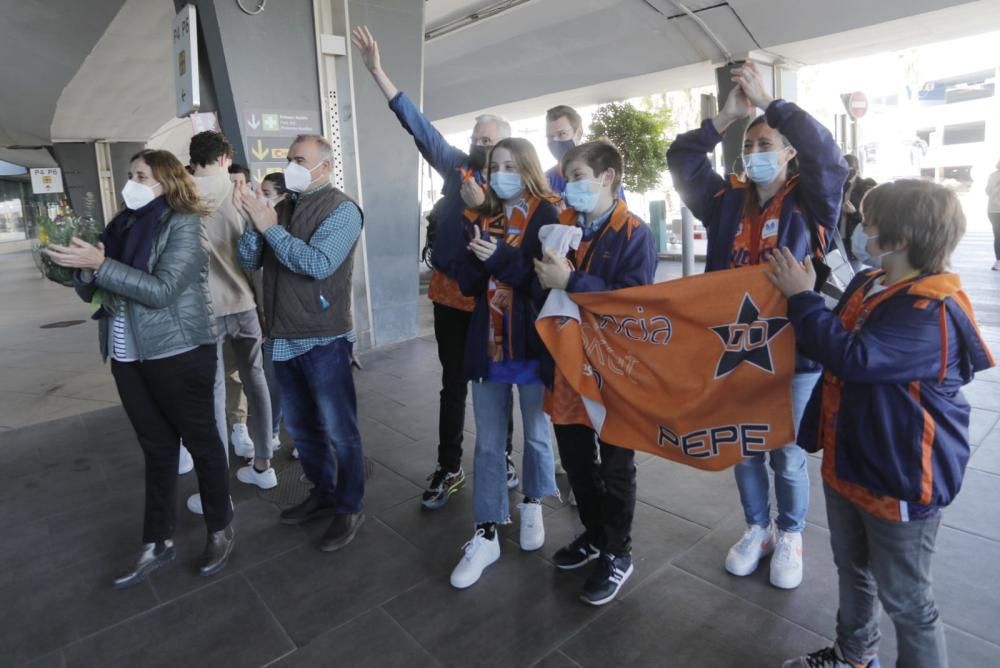 Así fue la llegada del Valencia Basket a Manises