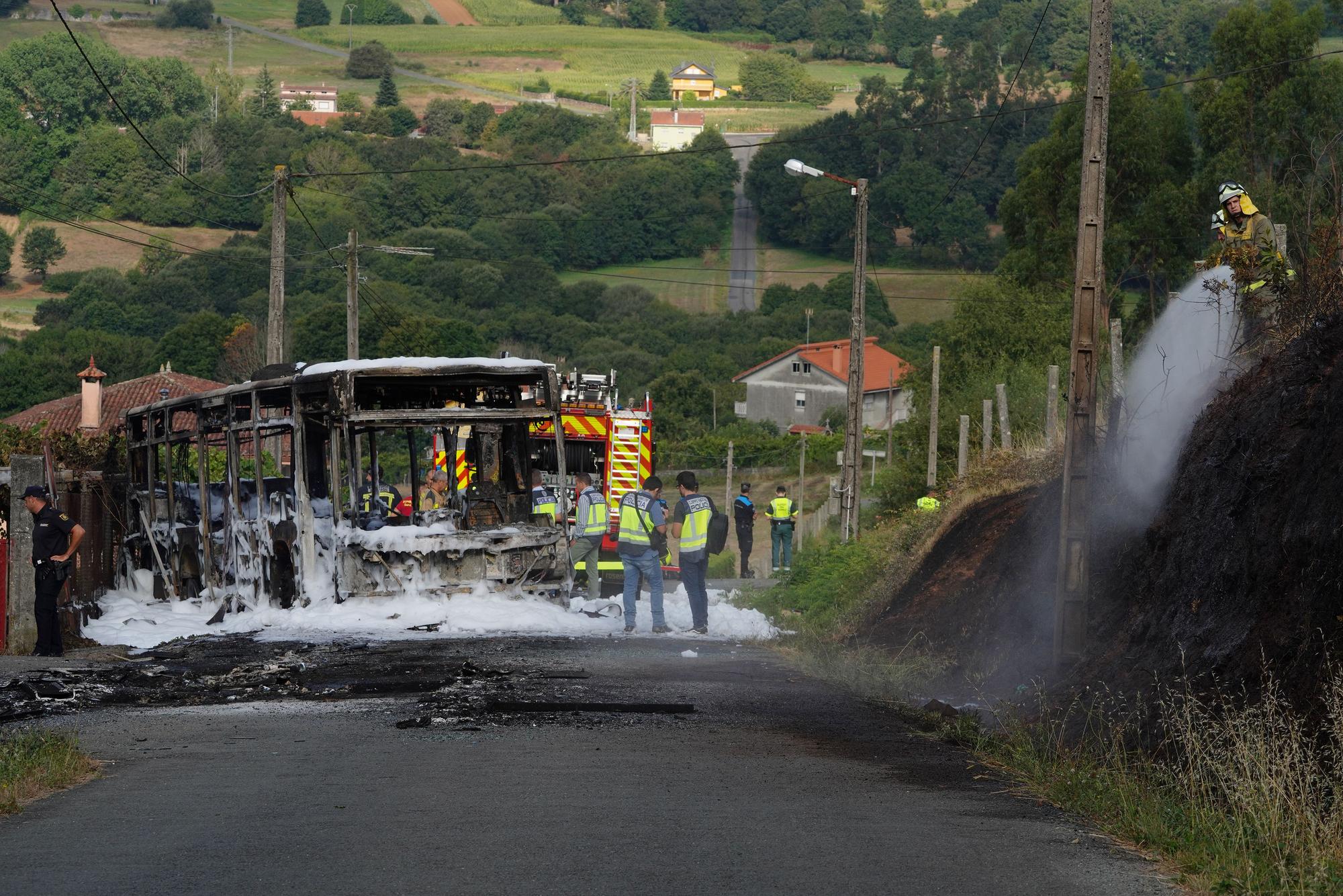 Un bombero en prácticas muere en Santiago durante un operativo