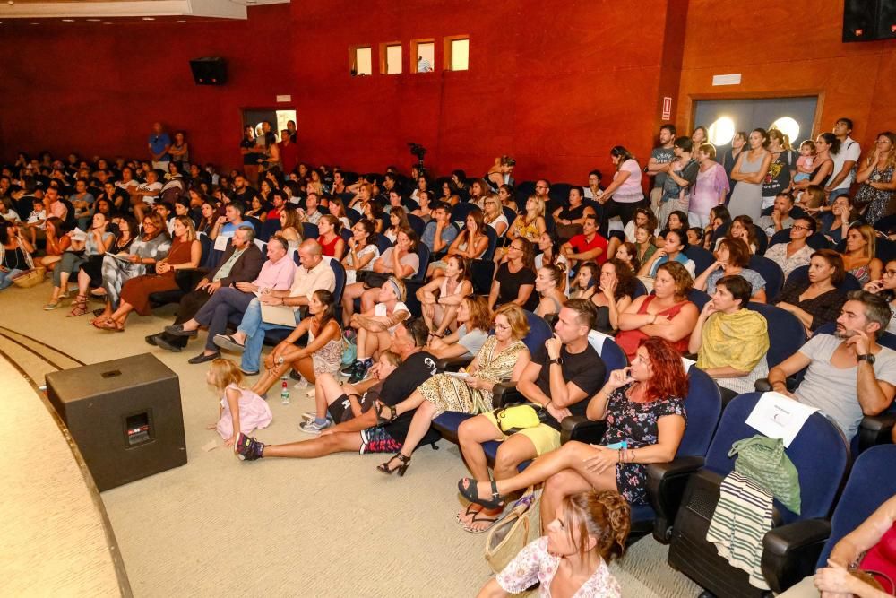 El Club Diario de Ibiza se abarrotó ayer por completo en la I Jornada Gestionando Familias