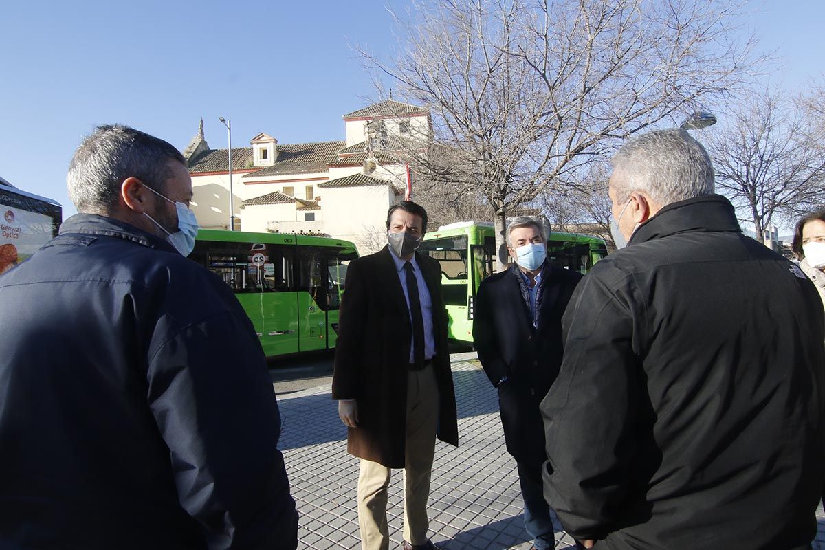 Los nuevos microbuses a gas de Aucorsa para el casco histórico y Alcolea