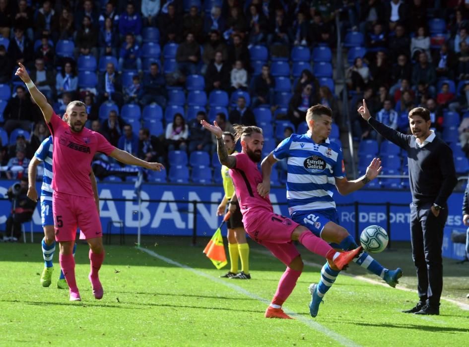 El Málaga CF vence al Deportivo en Riazor.