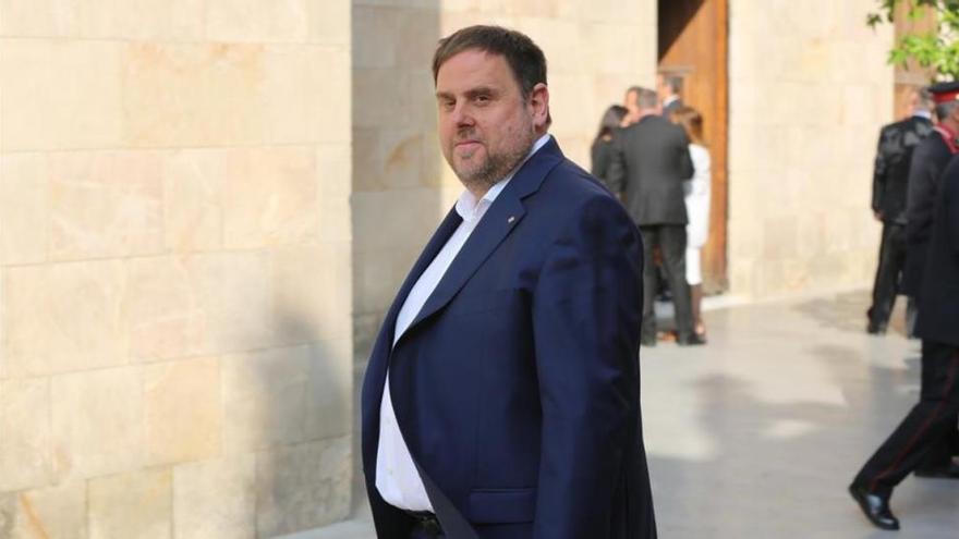 Junqueras parte a EEUU sin dar pistas de su agenda al Gobierno