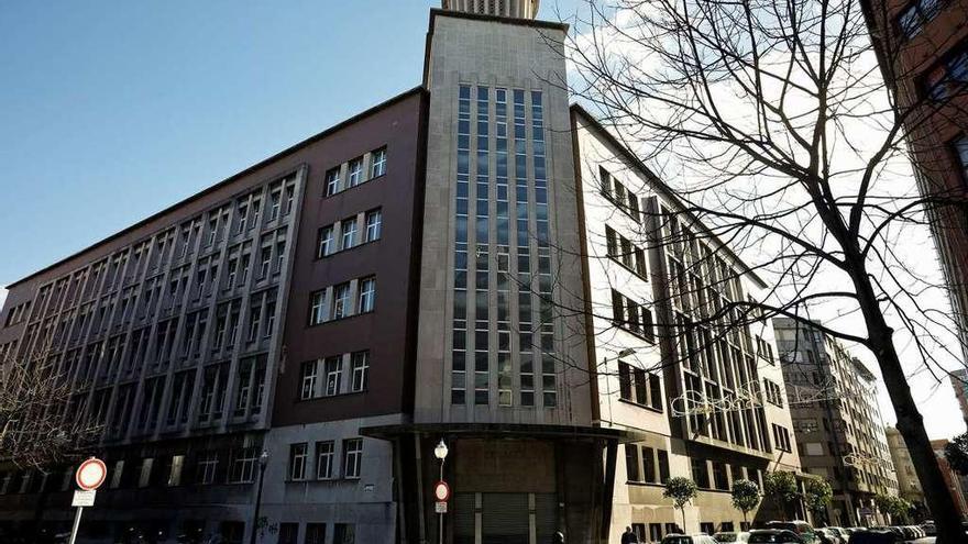 Una vista de las viejas dependencias judiciales de la calle Decano Prendes Pando.