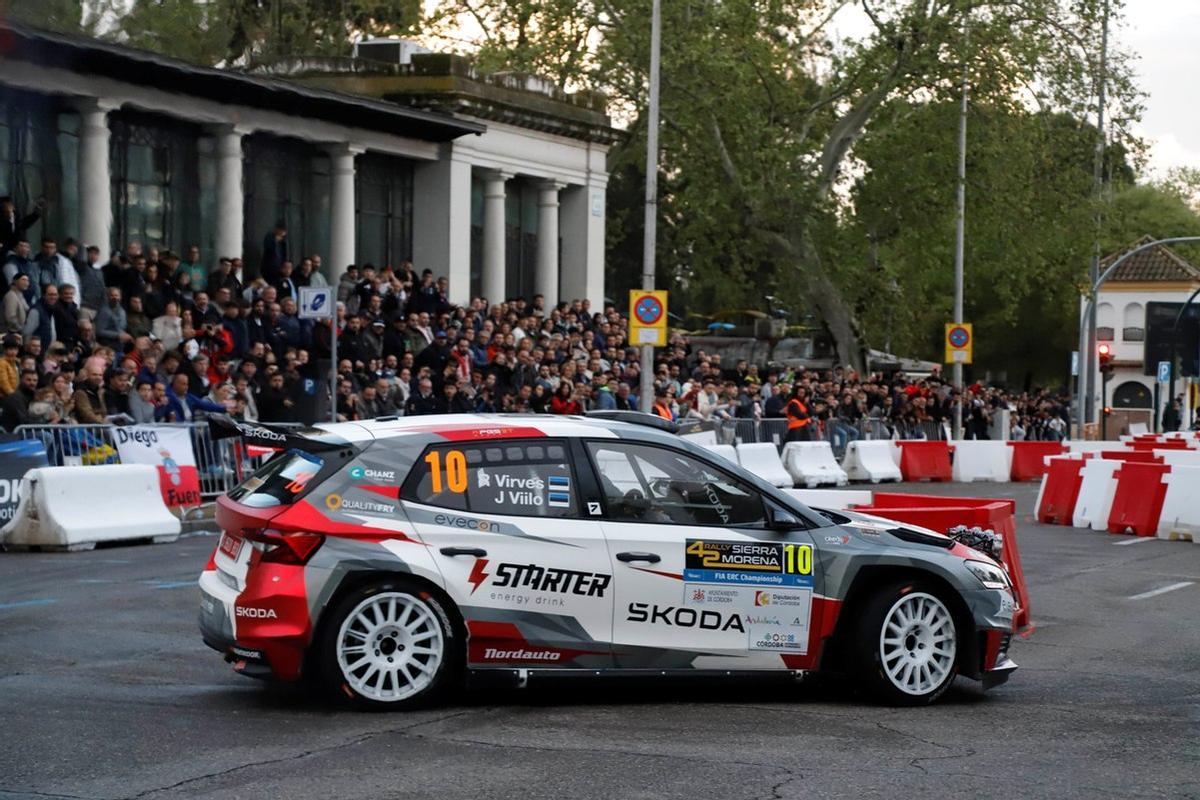 Uno de los participantes, en el tramo urbano del pasado año.