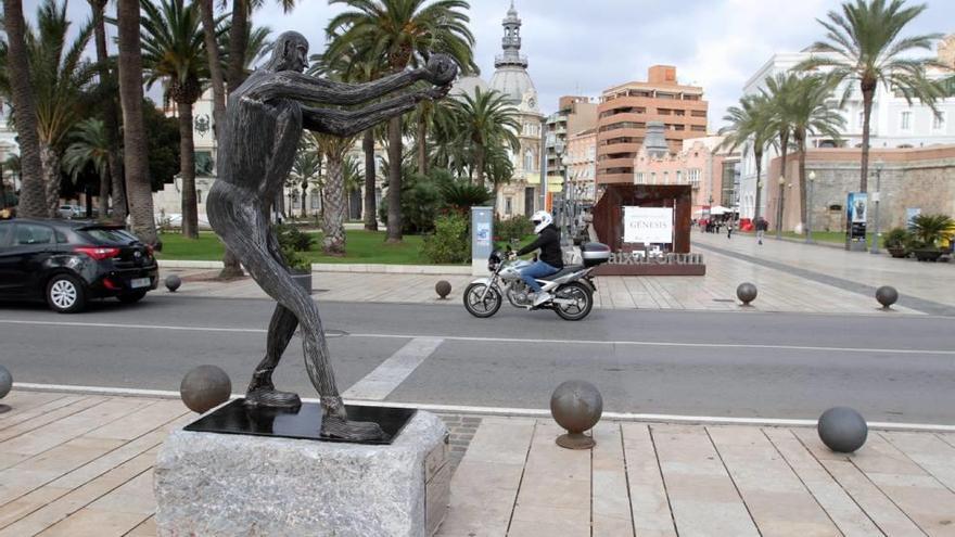 &#039;El Manillas&#039; brilla en el puerto