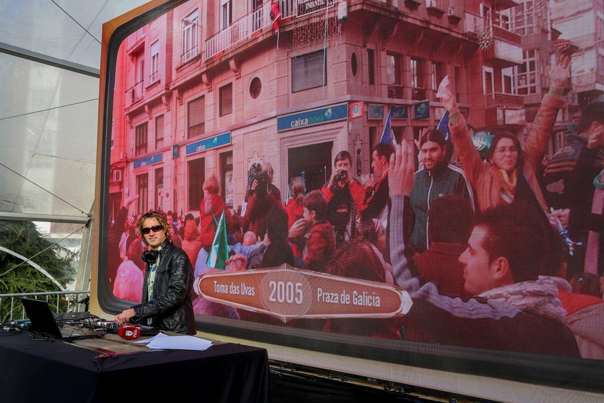 Las fotos de las campanadas anticipadas en Vilagarcía 2025 Las fotos de las campanadas anticipadas en Vilagarcía 2025