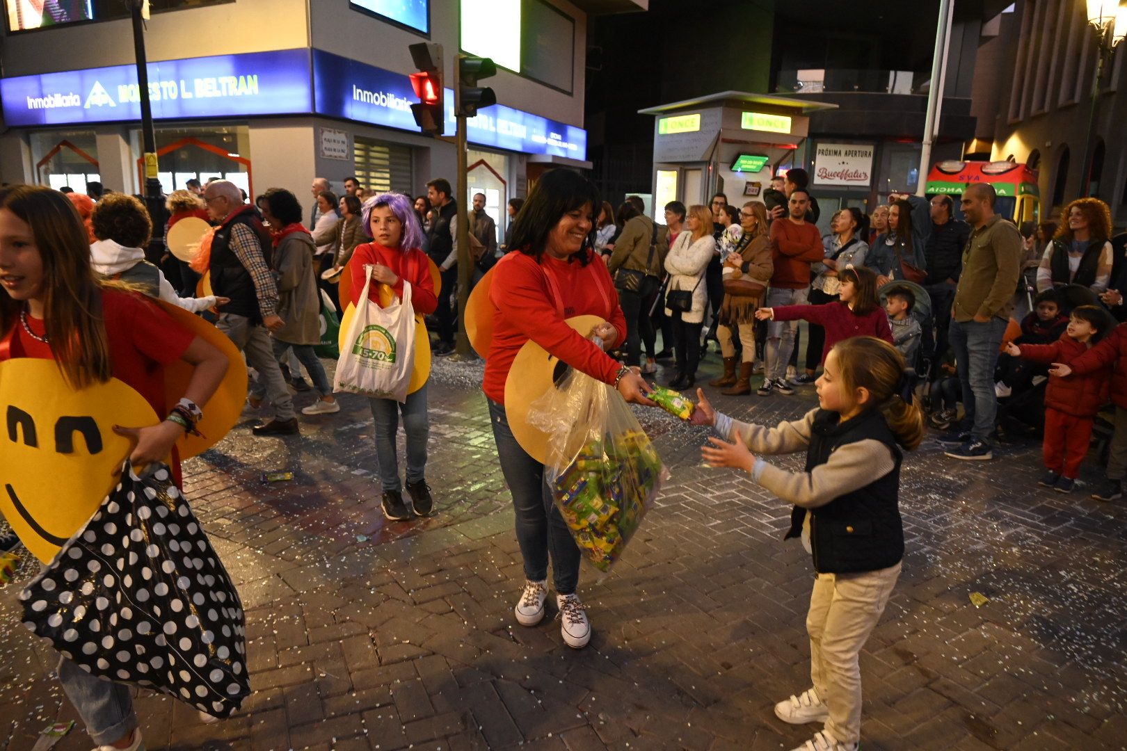 Desfile de collas y carros