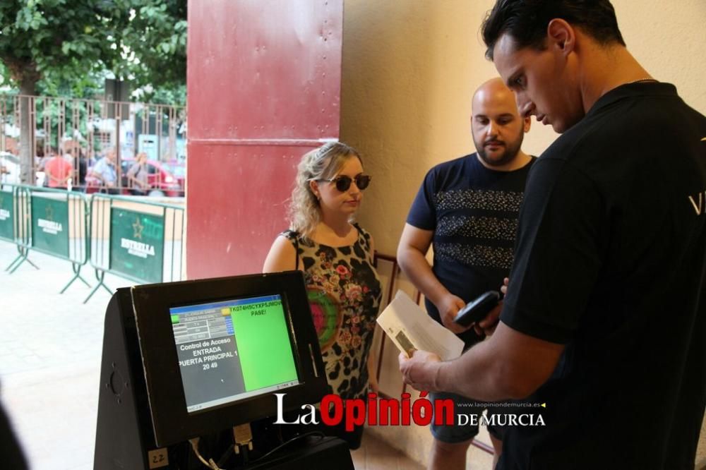 Joaquín Sabina lo niega todo en Murcia.