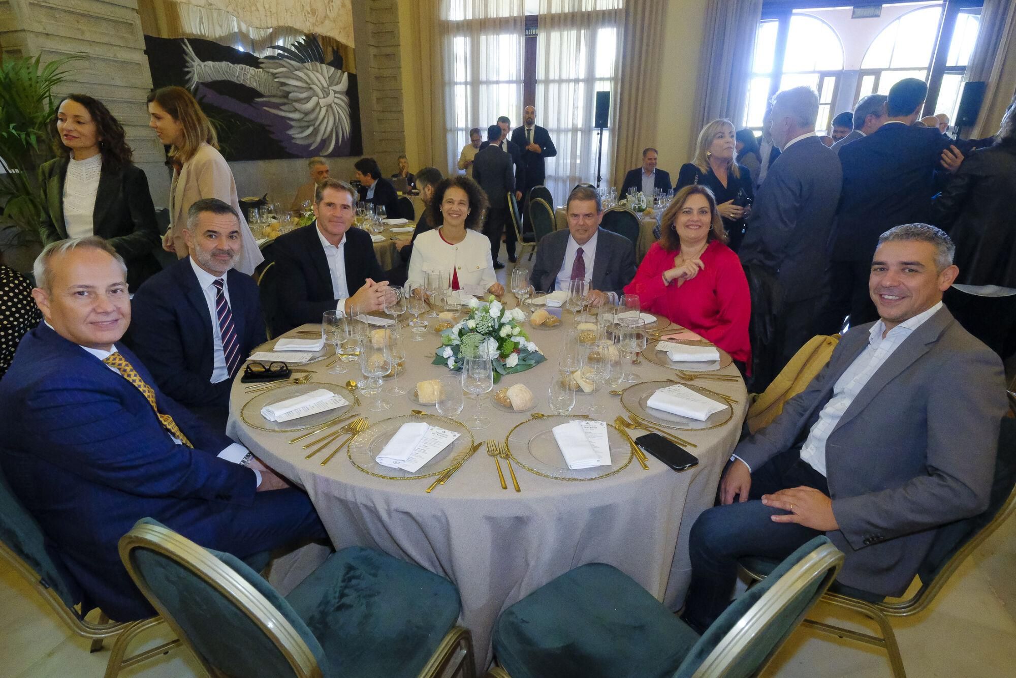 Comida navideña de la Confederación Canaria de Empresarios (CCE) en Las Palmas de Gran Canaria