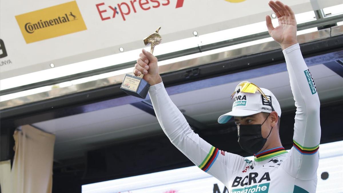 Sagan celebra su triunfo en la sexta etapa de la Volta