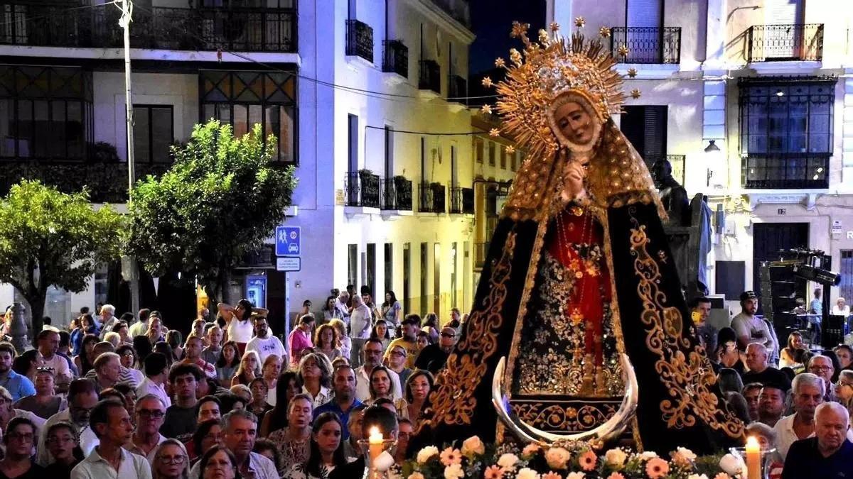 La Virgen de la Soledad, en su traslado a San Juan Macías.